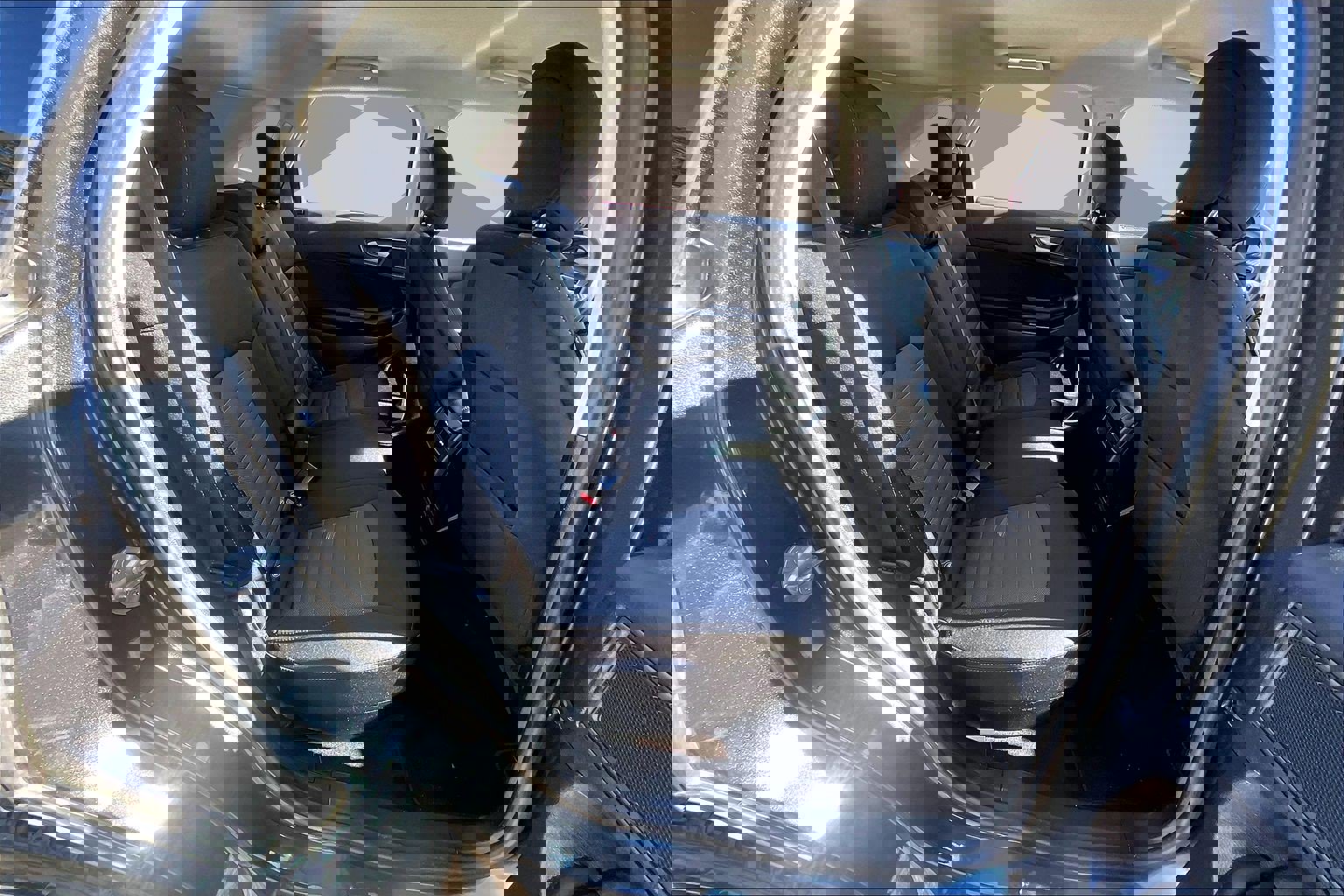 Certified 2019 Ford Edge SE image 27