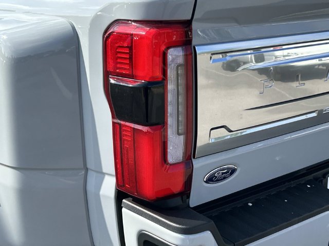 Certified 2026 Ford F350 Platinum w/ Platinum Plus Package AWD/4WD image 12