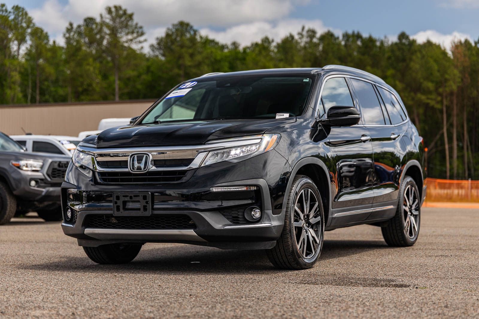 Used 2021 Honda Pilot Touring image 3
