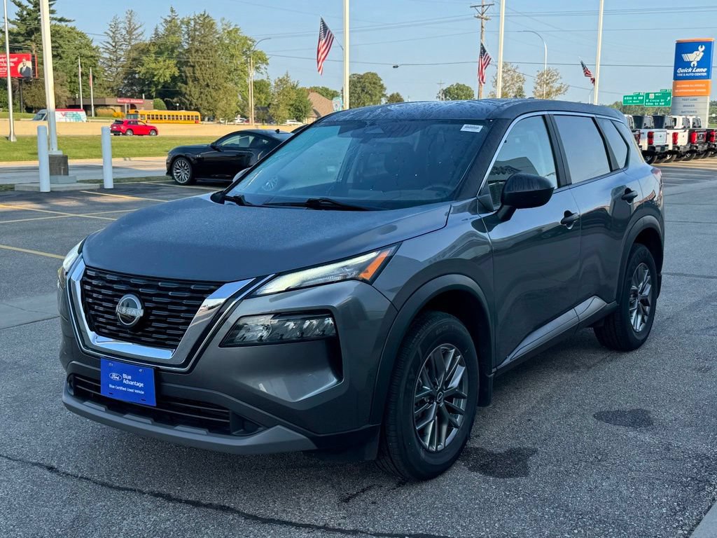 Used 2023 Nissan Rogue S AWD/4WD image 32