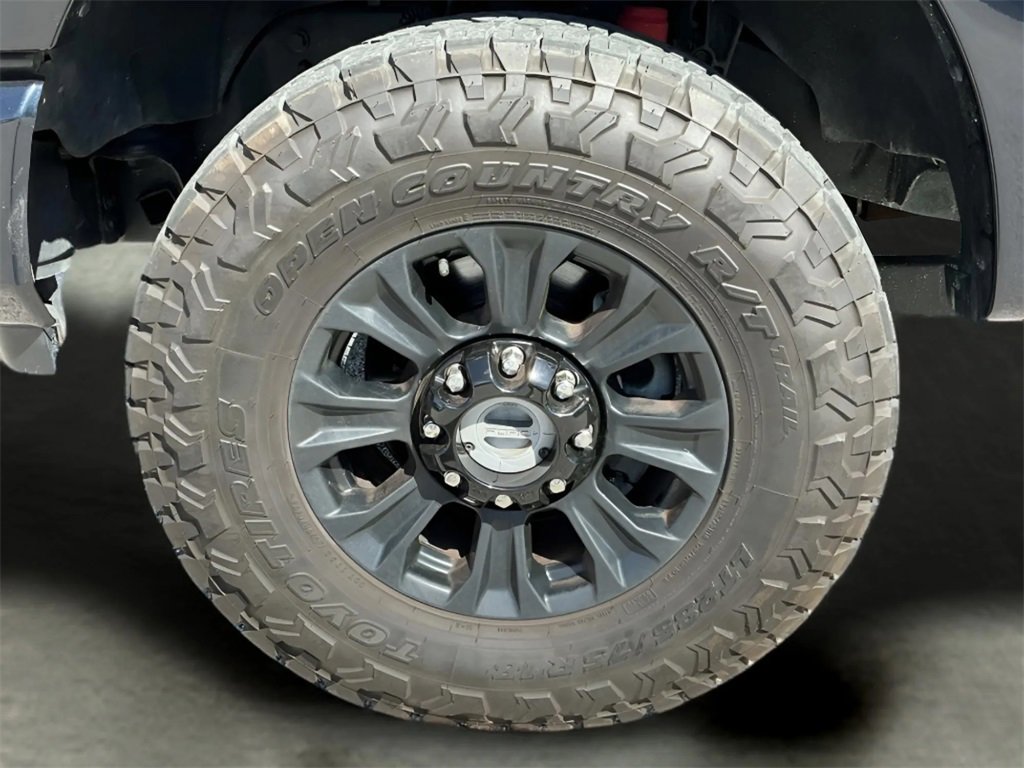 Certified 2021 Ford F350 Platinum w/ Tremor Off-Road Package image 24