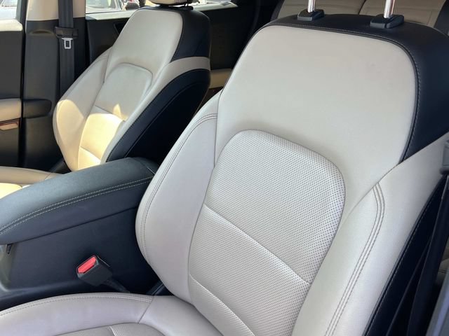 Certified 2020 Ford Escape SEL FWD image 39