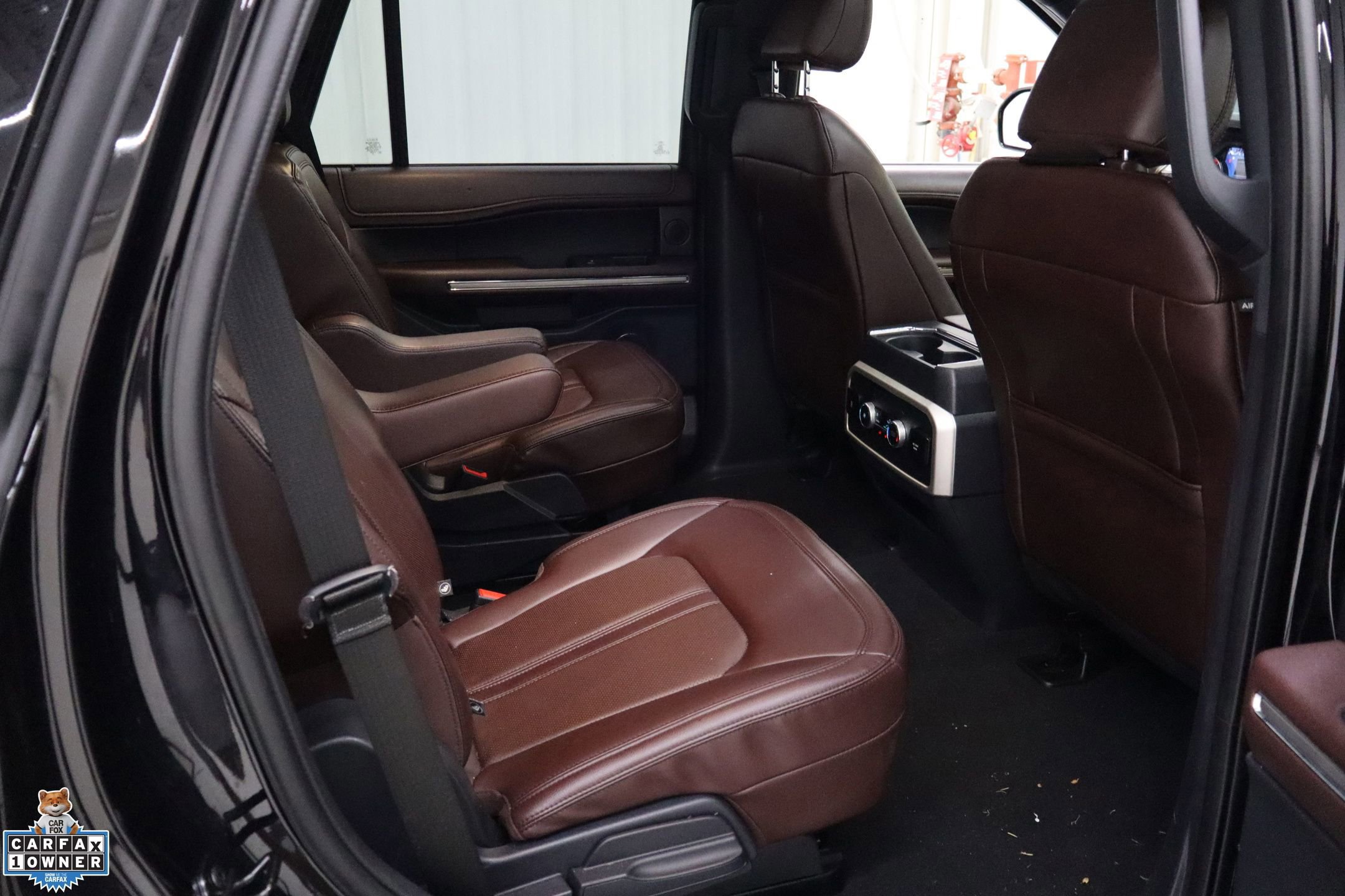 Certified 2024 Ford Expedition Limited image 32