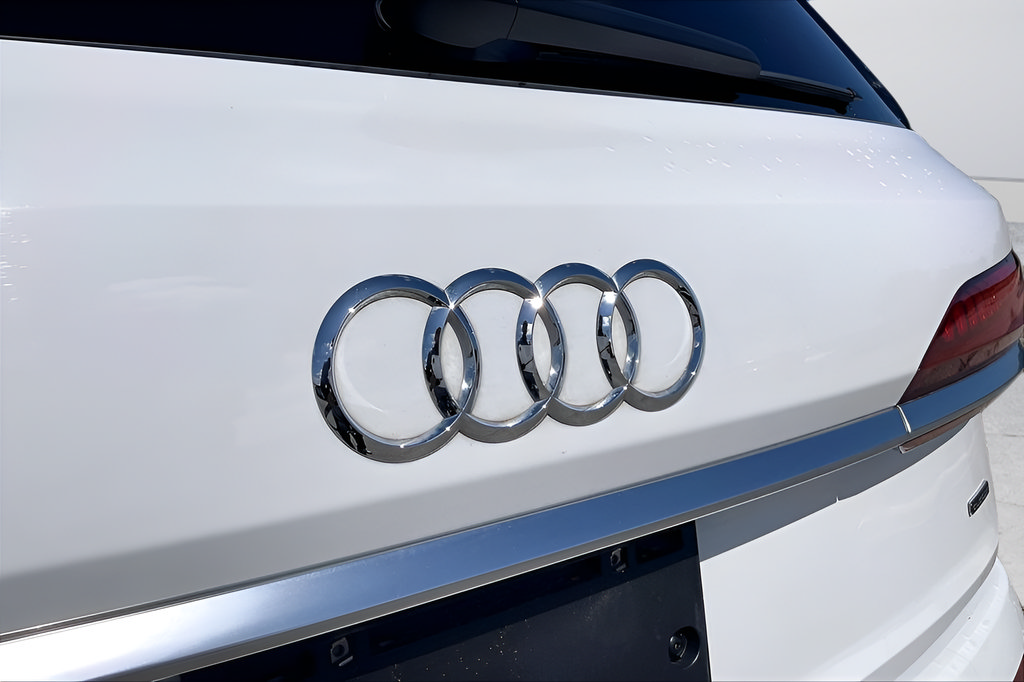 Used 2022 Audi Q7 3.0T Premium AWD/4WD image 31