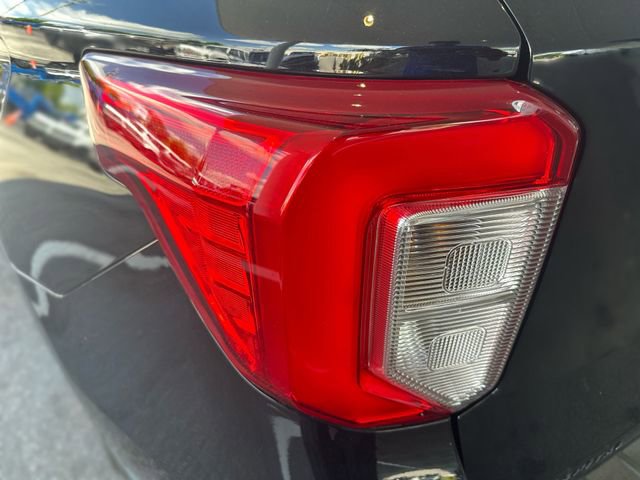 Certified 2023 Ford Explorer XLT w/ Equipment Group 202A RWD image 27