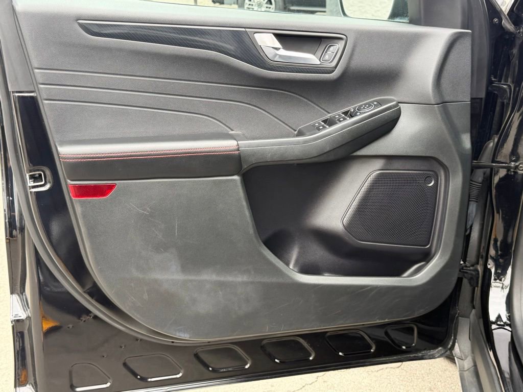 Certified 2023 Ford Escape ST-Line AWD/4WD image 20