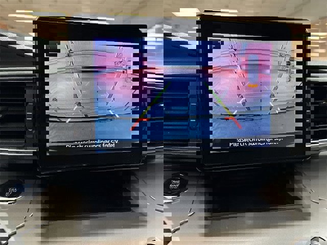 Certified 2022 Ford Explorer XLT w/ Equipment Group 202A image 9