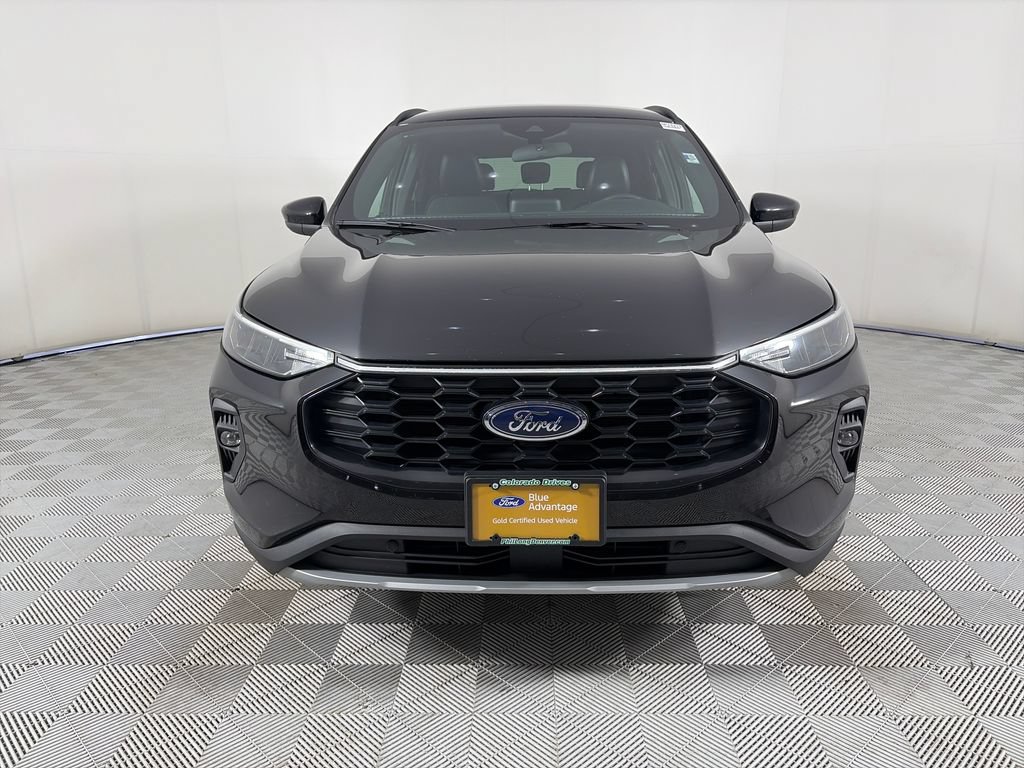Certified 2025 Ford Escape ST-Line Select AWD/4WD image 2