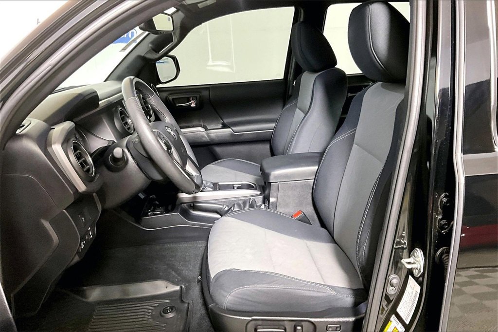 Used 2021 Toyota Tacoma TRD Sport image 20