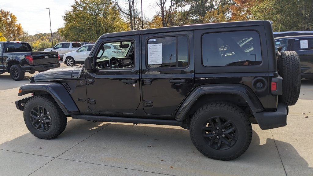 Used 2023 Jeep Wrangler Unlimited Sport AWD/4WD image 6