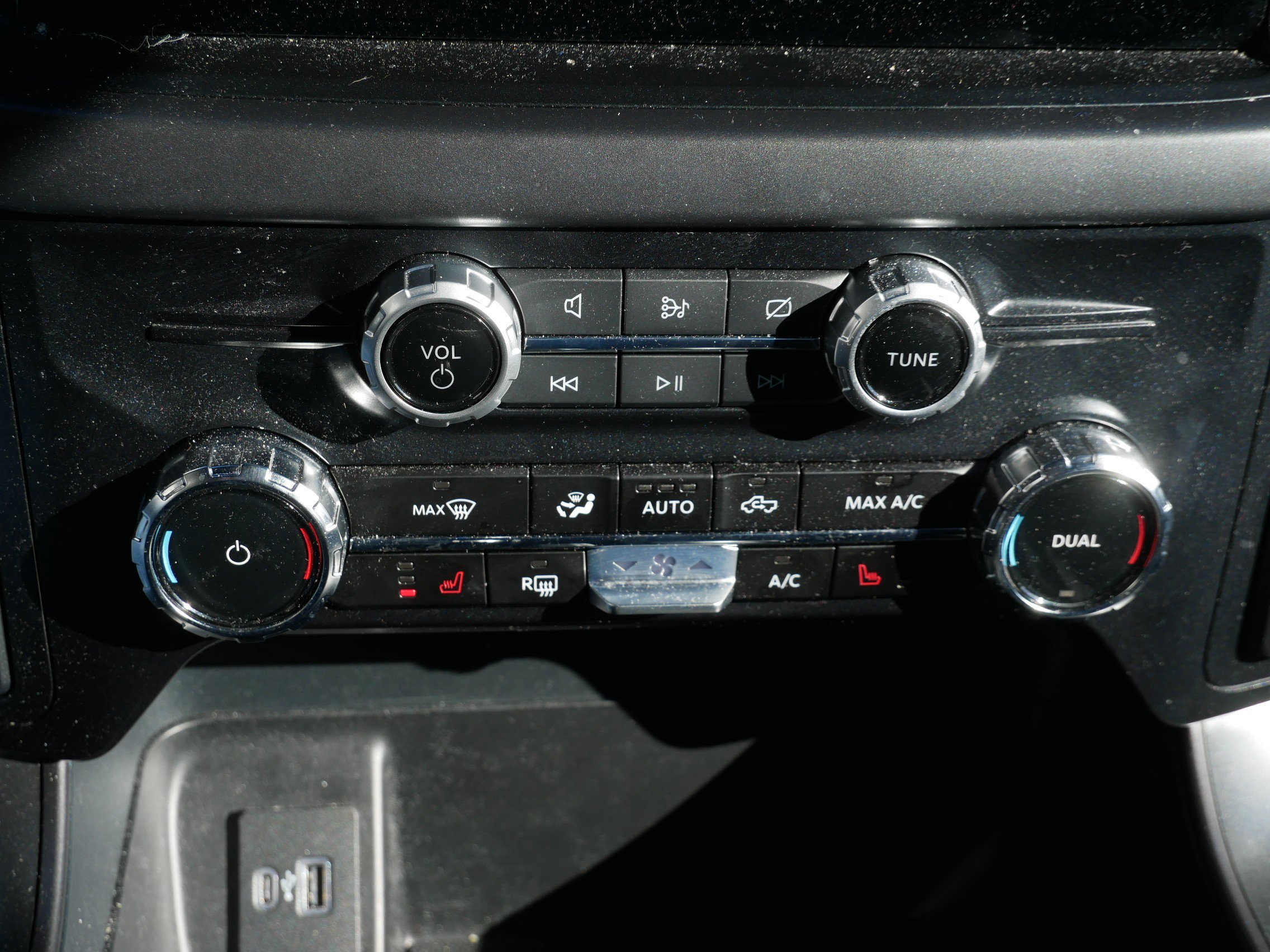 Certified 2024 Ford F150 XLT w/ Equipment Group 302A MID image 17