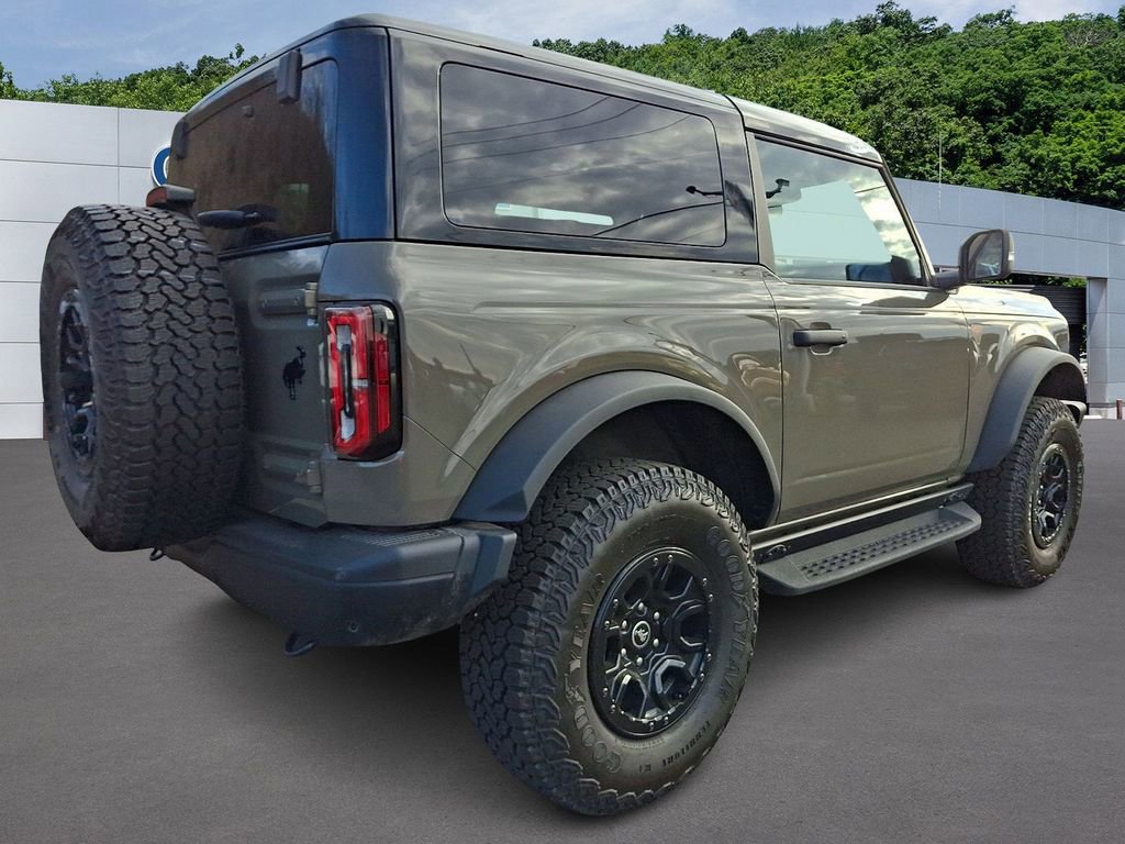 Certified 2025 Ford Bronco Badlands w/ Sasquatch Package image 4