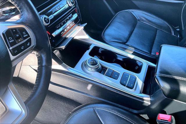 Certified 2022 Ford Explorer Limited w/ Equipment Group 301A image 19