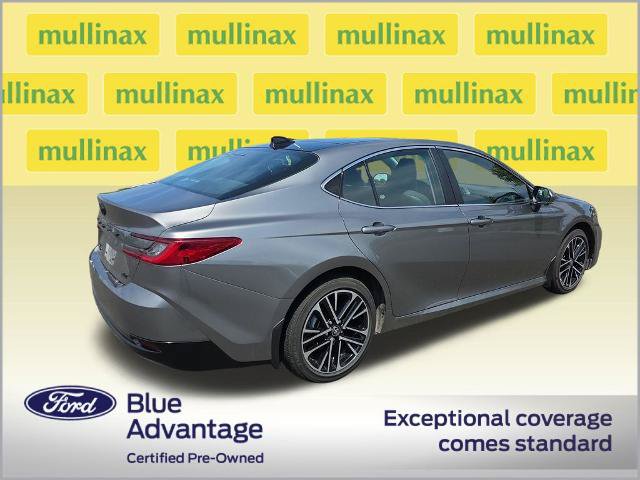 Used 2025 Toyota Camry XLE w/ Premium Plus Package AWD/4WD image 3