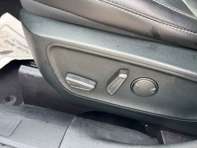 Certified 2020 Ford Escape Titanium image 21