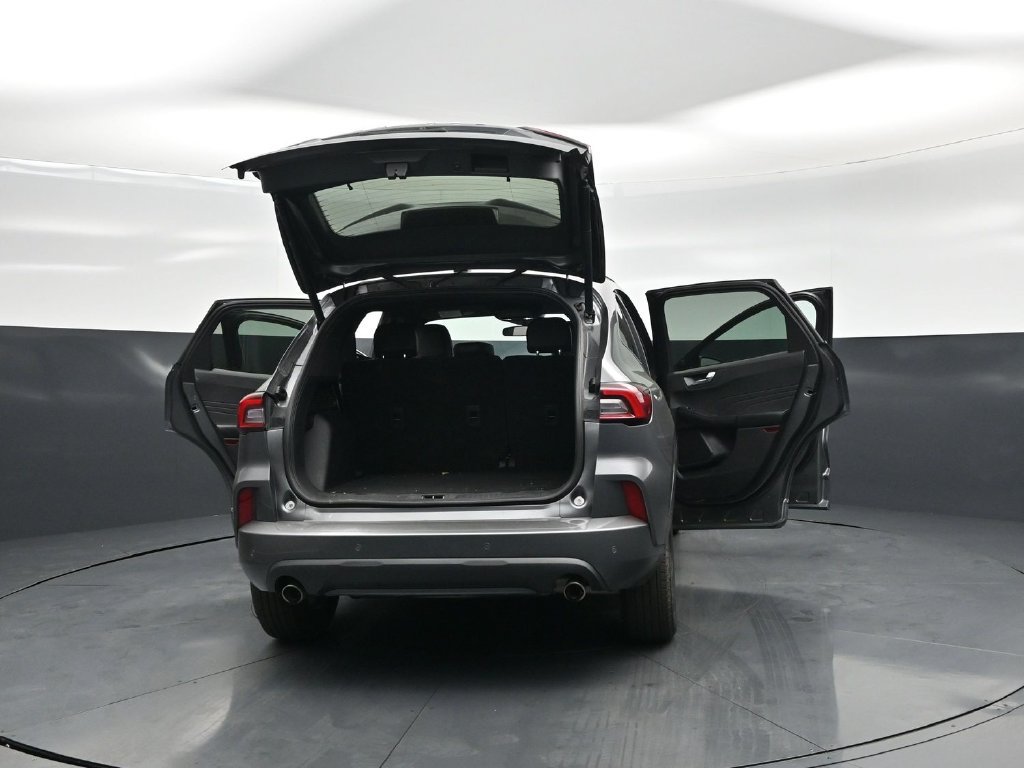 Certified 2023 Ford Escape ST-Line w/ Tech Pack #1 FWD image 35