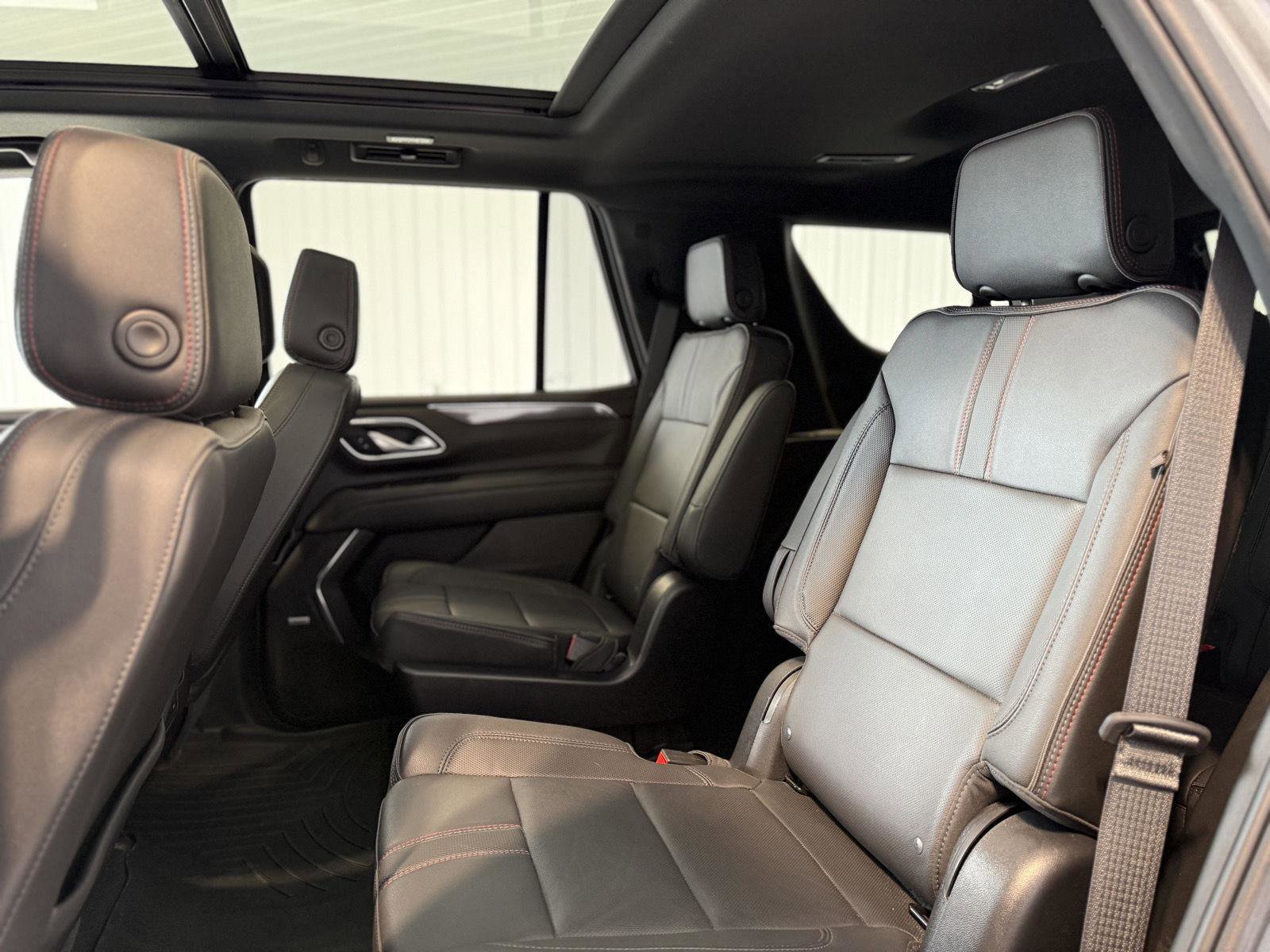 Used 2022 Chevrolet Tahoe RST w/ Luxury Package image 24