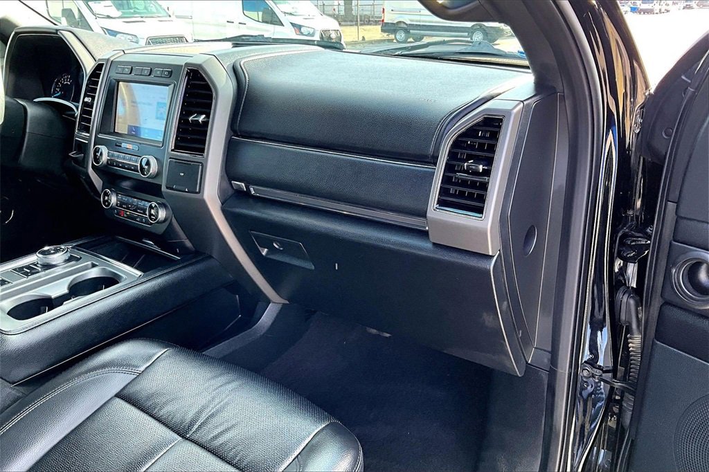Certified 2020 Ford Expedition XLT w/ Equipment Group 202A image 15