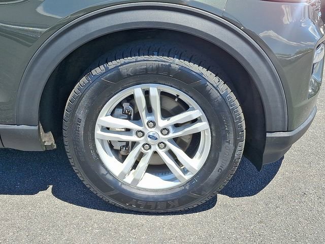 Certified 2022 Ford Explorer XLT w/ Equipment Group 202A AWD/4WD image 8
