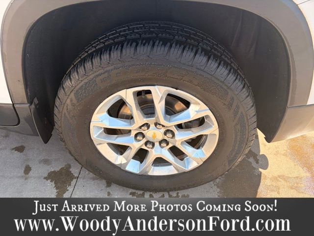 Used 2021 Chevrolet Traverse LS w/ LPO, Floor Liner Package image 7