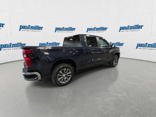 Used 2023 Chevrolet Silverado 1500 LT AWD/4WD image 12