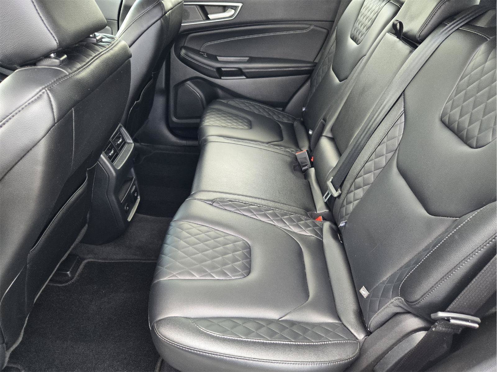 Certified 2023 Ford Edge Titanium AWD/4WD image 29