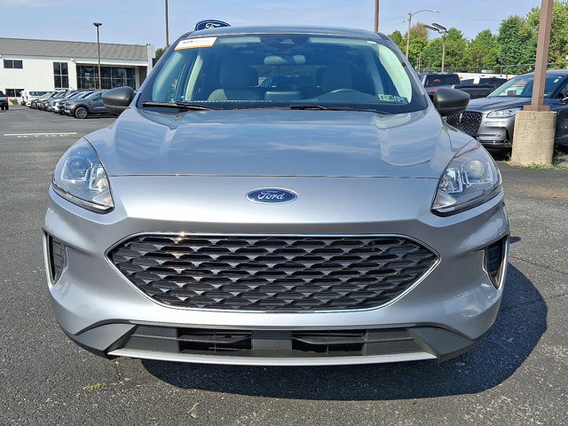 Certified 2022 Ford Escape SE w/ Convenience Package image 2