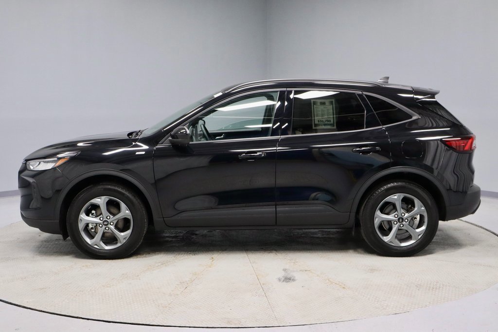 Certified 2025 Ford Escape ST-Line Elite w/ Tech Pack #1 image 2