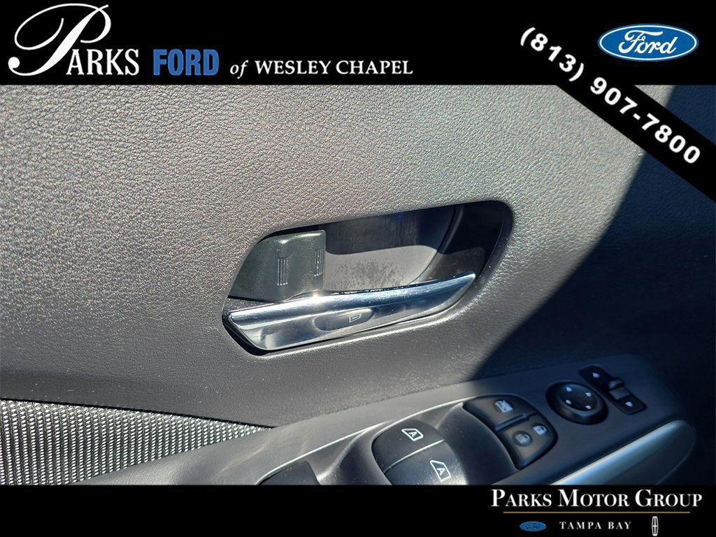 Used 2020 Nissan Kicks SV image 16