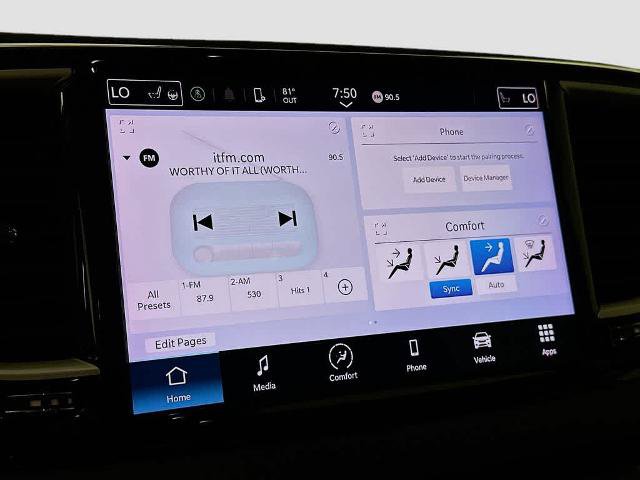 Used 2023 Chrysler Pacifica Touring-L FWD image 16