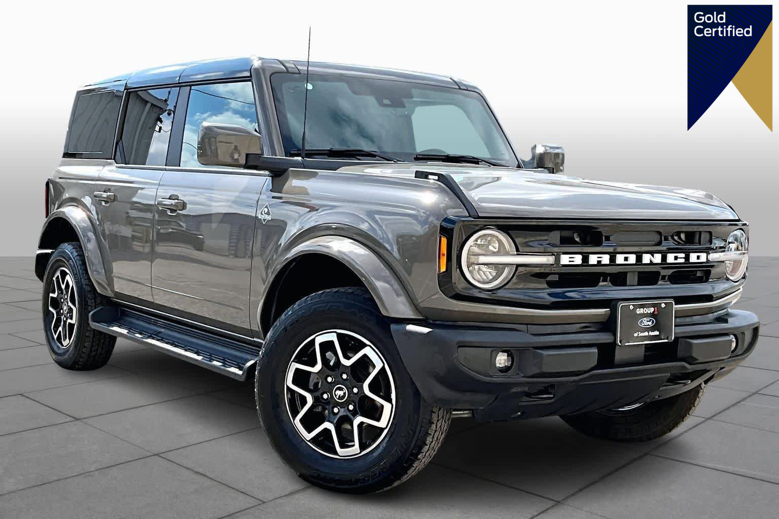 Certified 2025 Ford Bronco Outer Banks