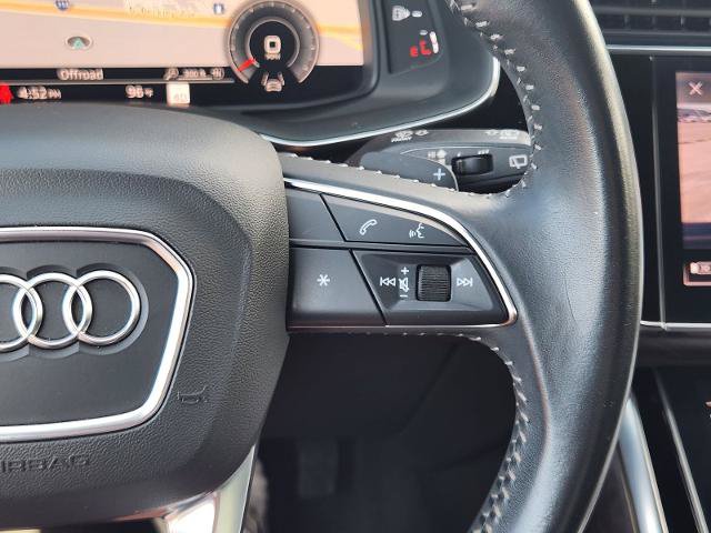 Used 2019 Audi Q8 Premium Plus w/ Premium Plus AWD/4WD image 28