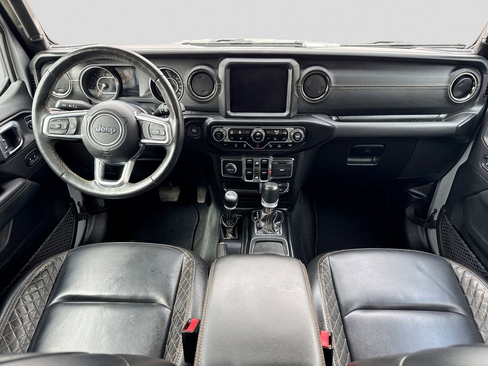 Used 2022 Jeep Wrangler Unlimited Sahara AWD/4WD image 14