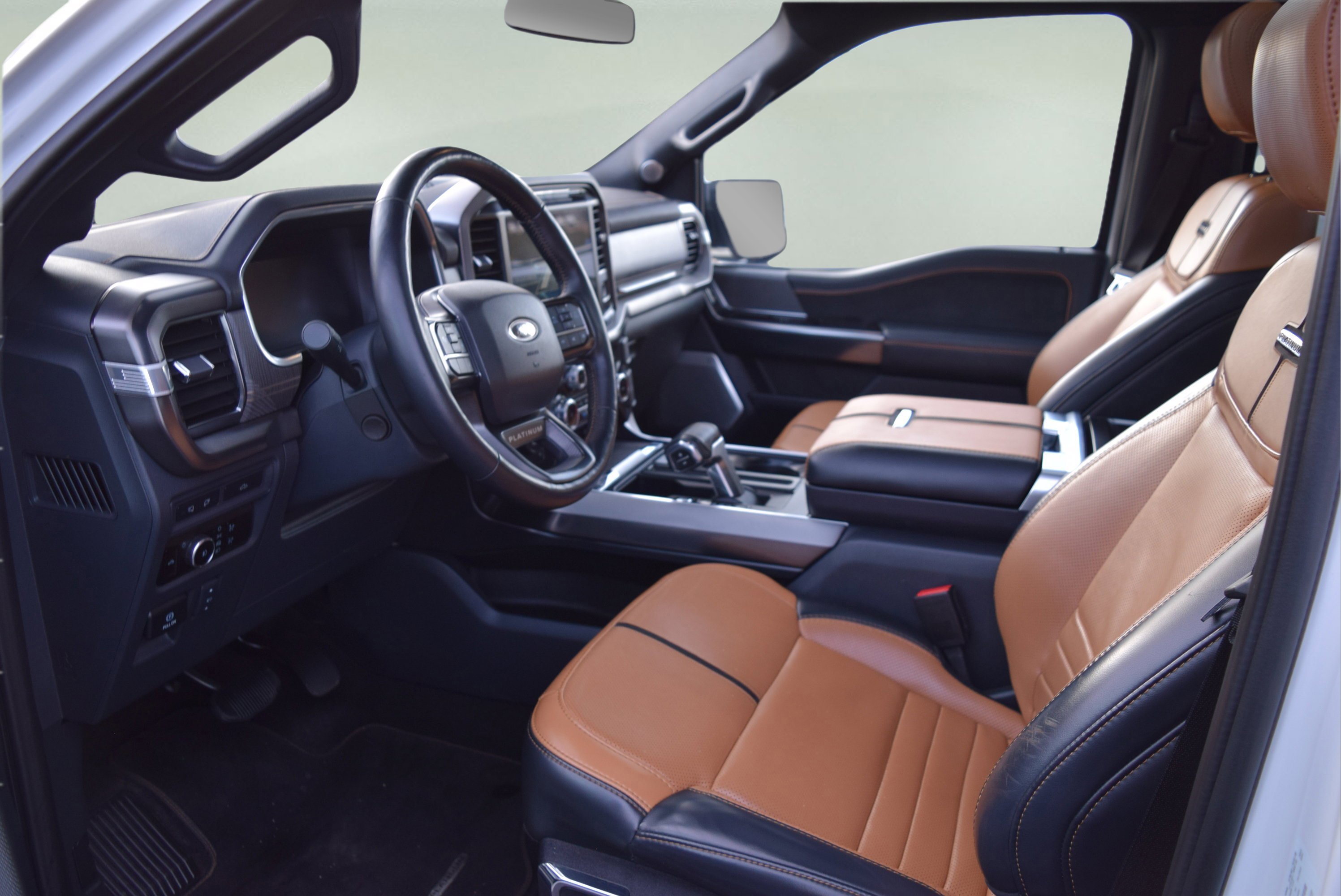 Certified 2023 Ford F150 Platinum w/ Equipment Group 701A High image 9