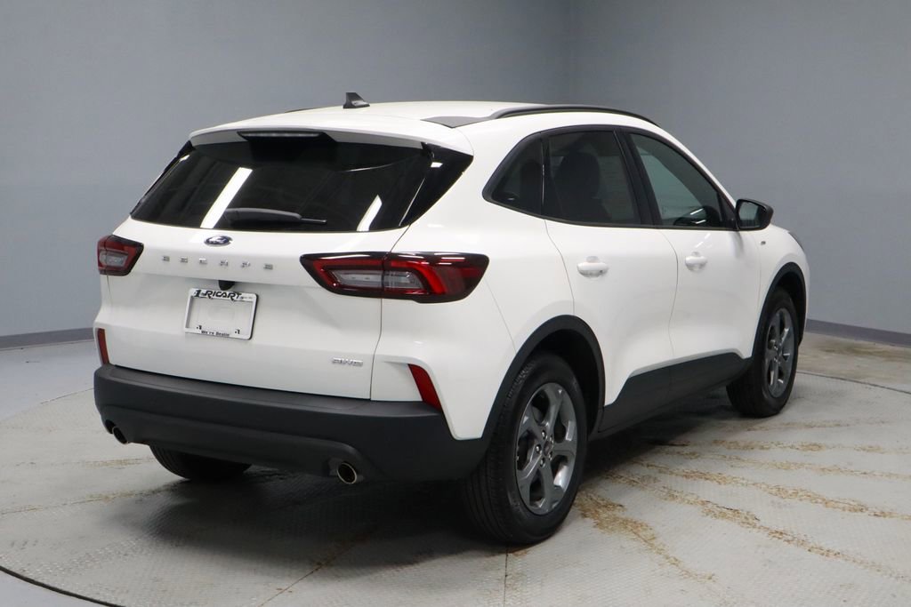 Certified 2025 Ford Escape ST-Line w/ Tech Pack #1 AWD/4WD image 12