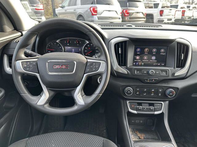 Used 2024 GMC Terrain SLE w/ Elevation Edition image 22