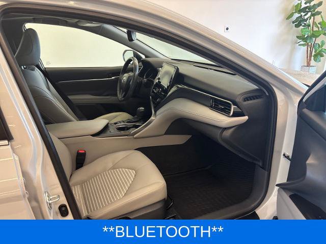 Used 2024 Toyota Camry SE w/ Cold Weather Package FWD image 8