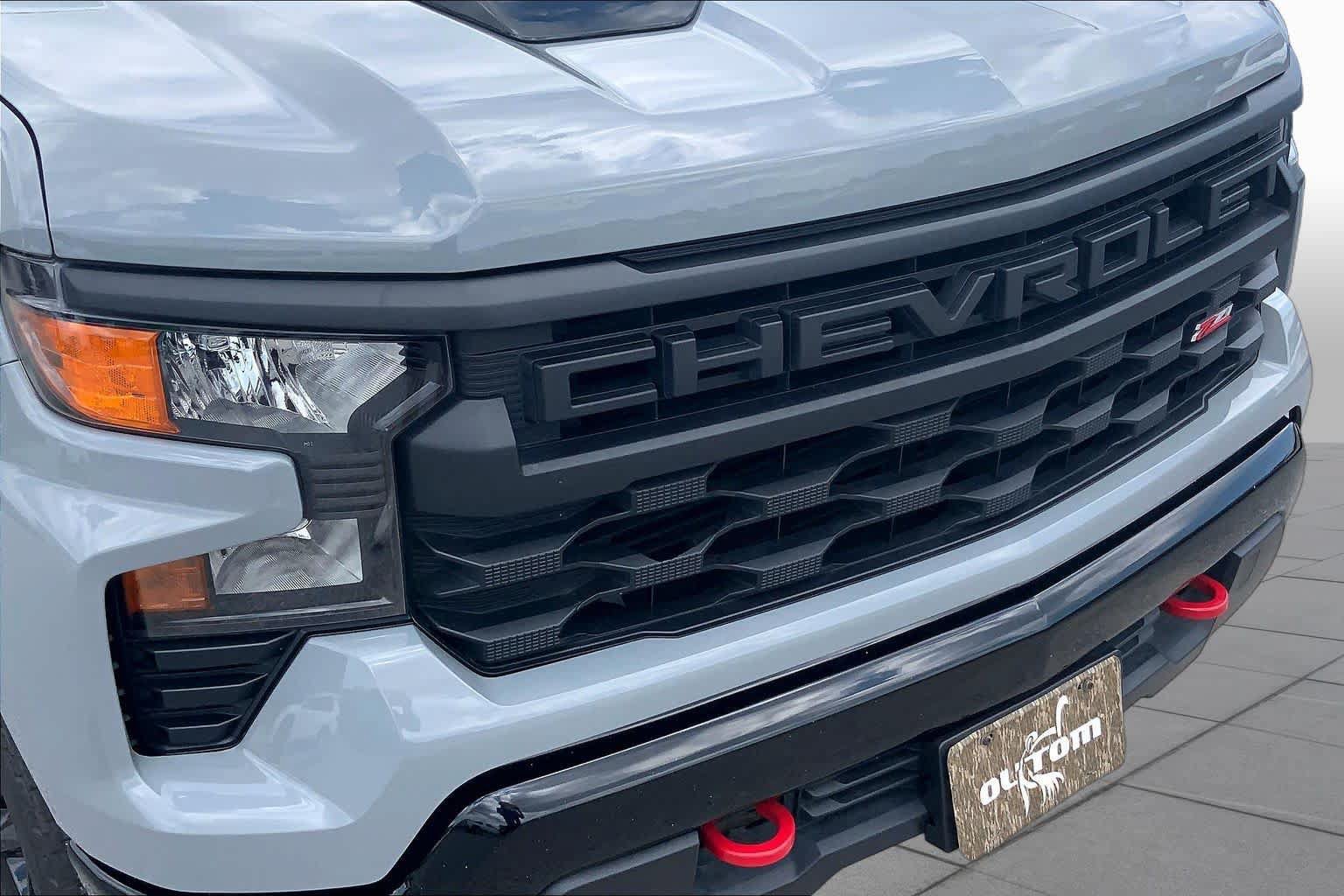 Used 2025 Chevrolet Silverado 1500 Custom Trail Boss AWD/4WD image 30