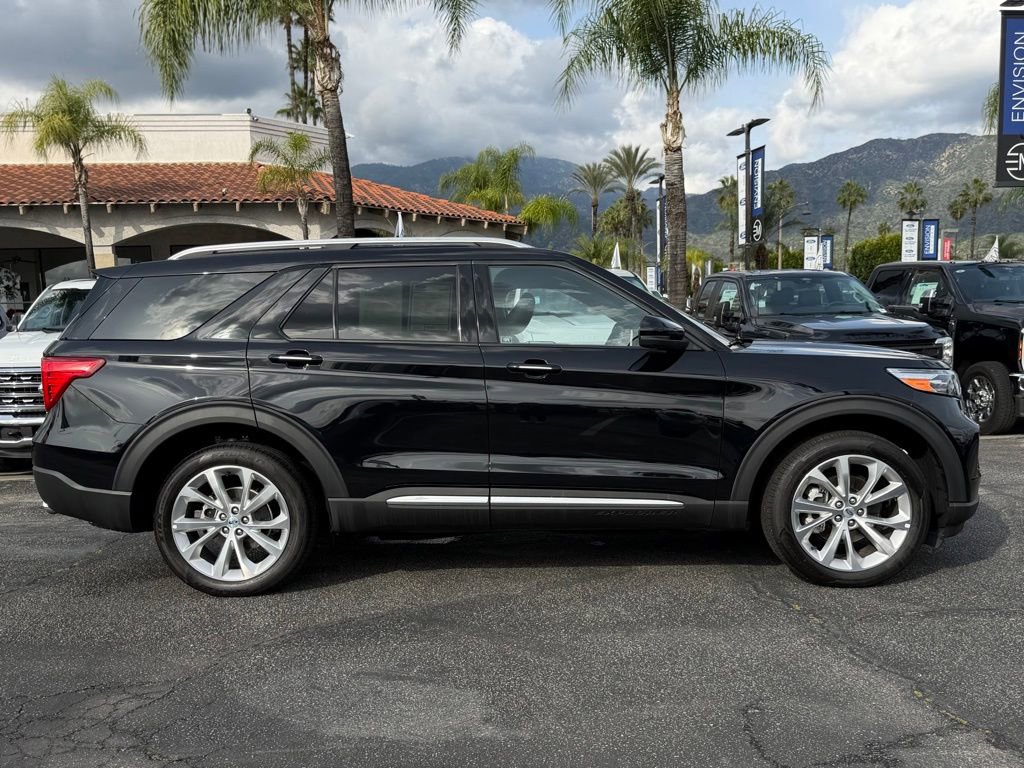 Certified 2023 Ford Explorer Platinum w/ Technology Package image 9