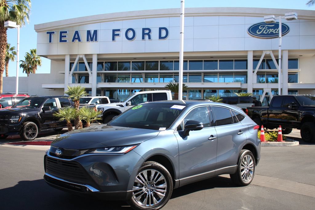 Used 2024 Toyota Venza Limited AWD/4WD image 2