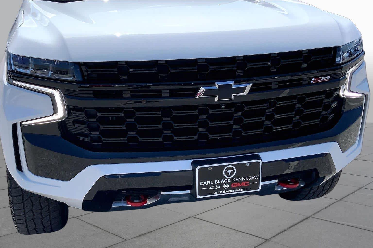 Used 2023 Chevrolet Suburban Z71 w/ Luxury Package AWD/4WD image 30