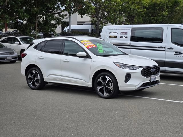Certified 2023 Ford Escape ST-Line Select w/ Tech Pack #2 AWD/4WD image 6