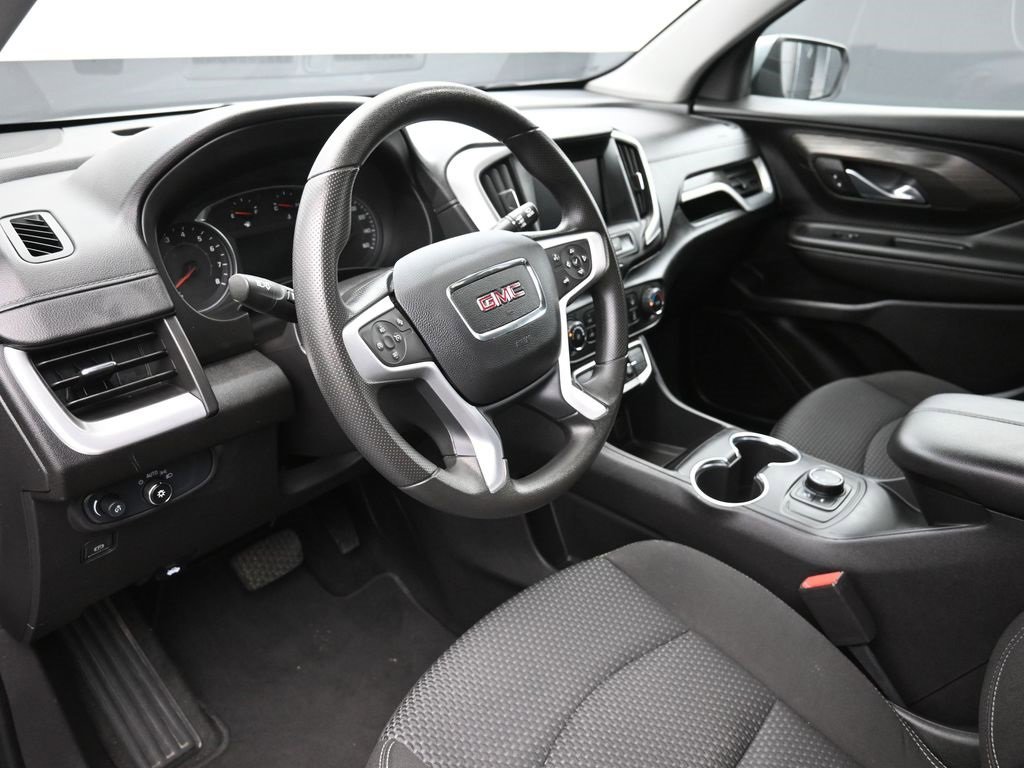 Used 2024 GMC Terrain SLE image 18