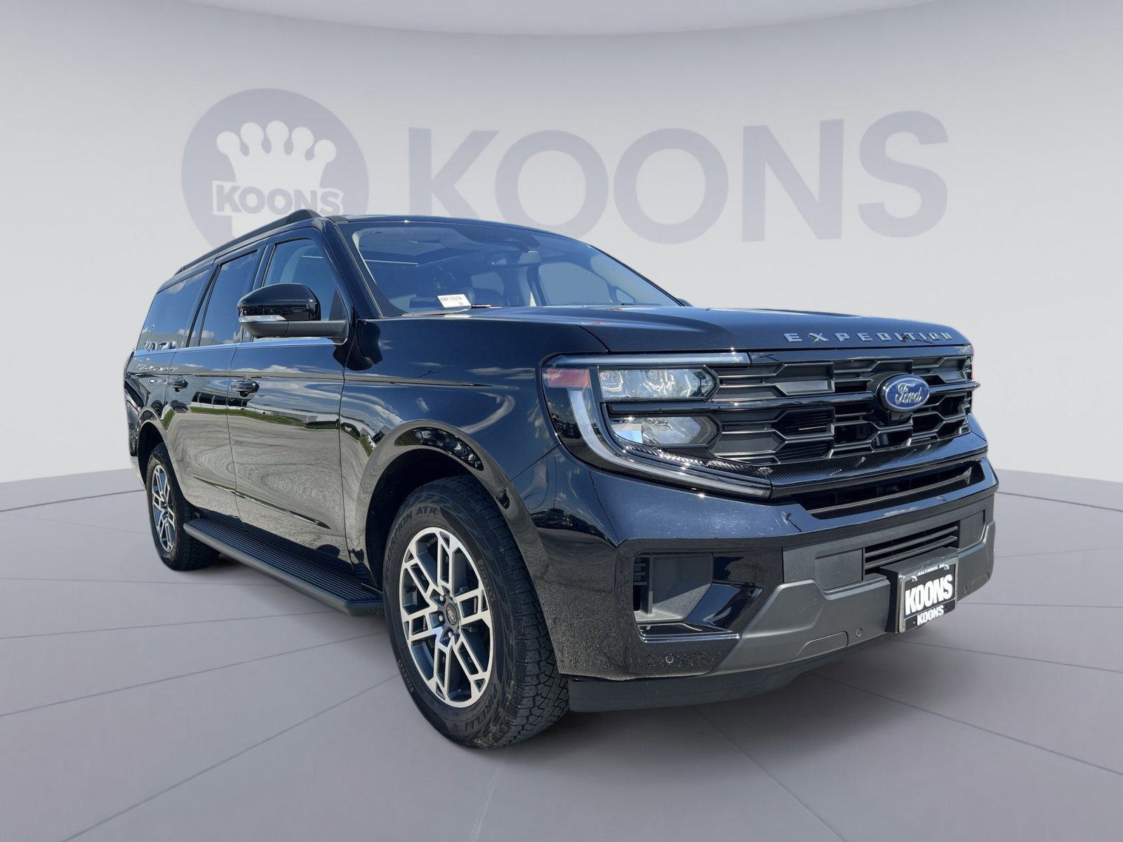 Certified 2025 Ford Expedition Max Active AWD/4WD image 2