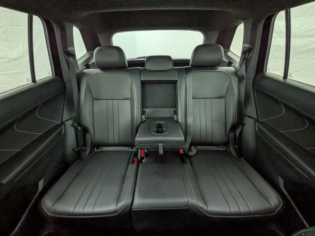 Used 2022 Volkswagen Tiguan SE R-Line image 18