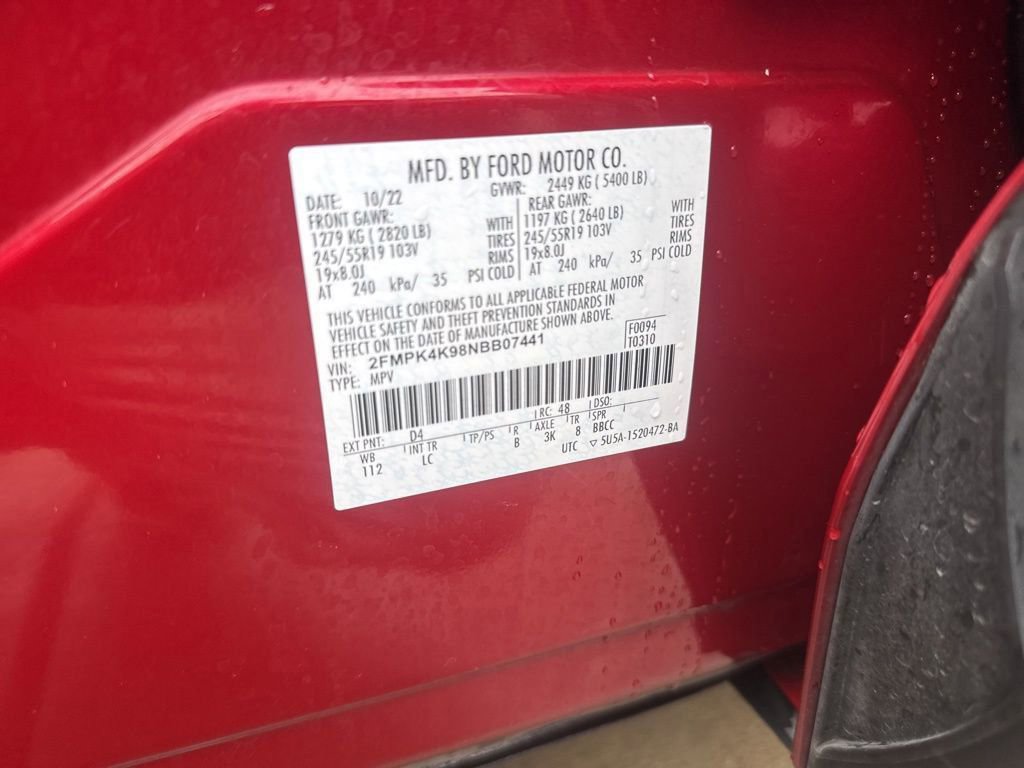 Certified 2022 Ford Edge Titanium w/ Class II Trailer Tow Package image 53