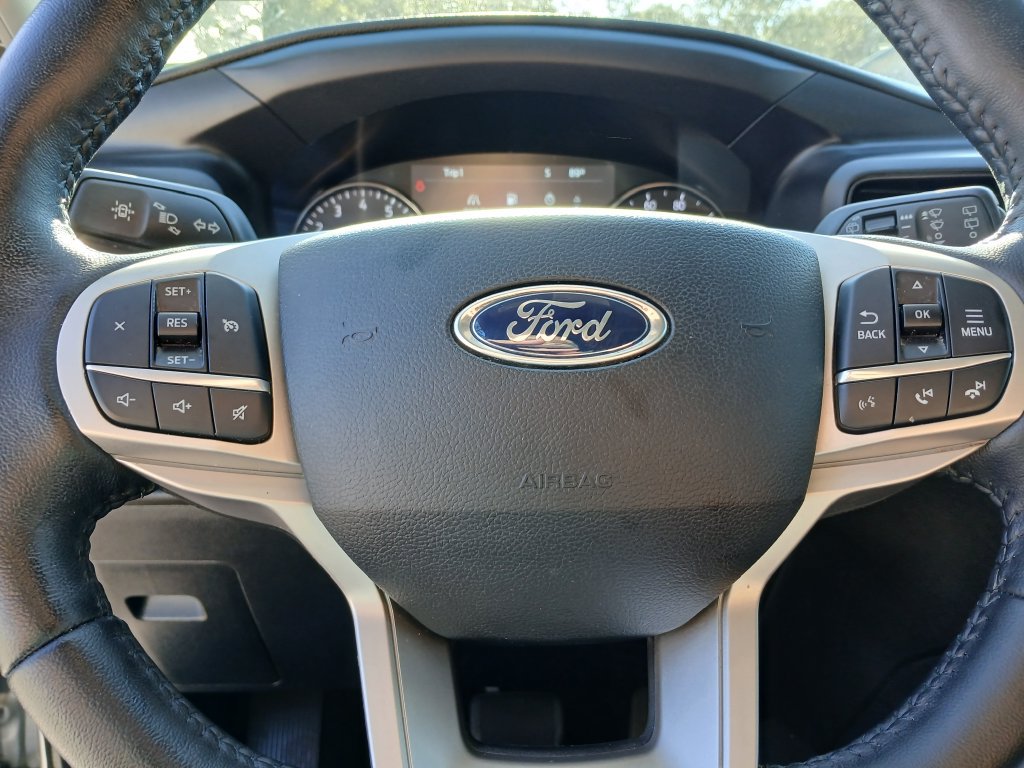 Certified 2021 Ford Explorer XLT RWD image 21