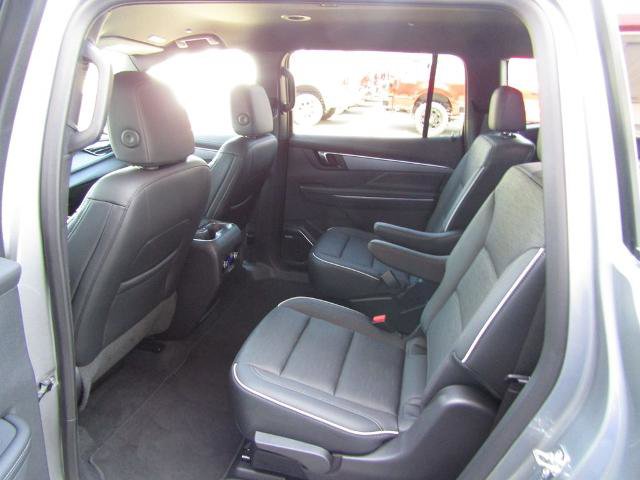 Used 2025 Buick Enclave Sport Touring AWD/4WD image 36