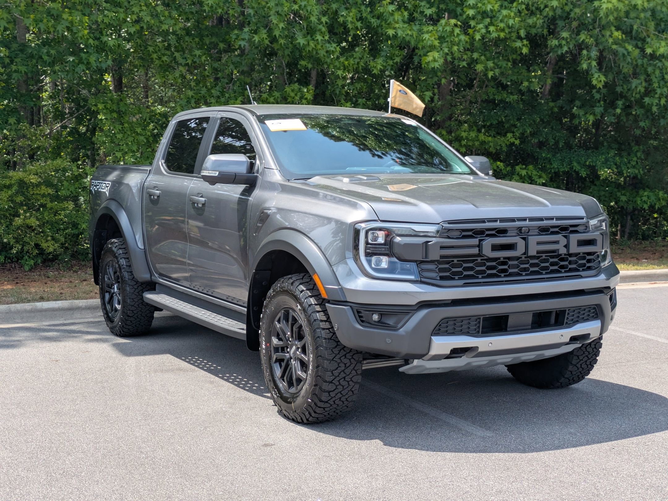 Certified 2024 Ford Ranger Raptor AWD/4WD image 2
