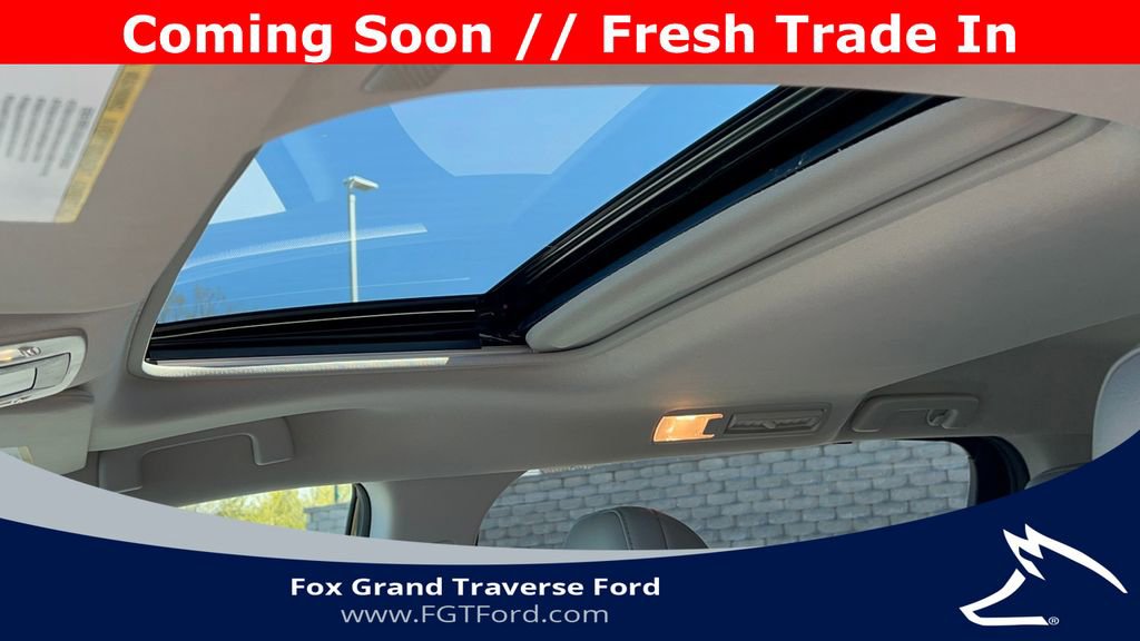 Used 2023 Toyota Sienna XLE FWD image 7